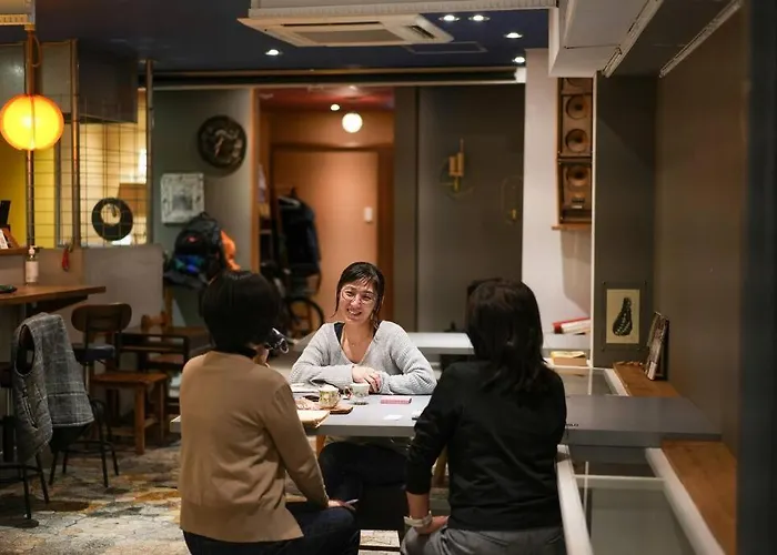 Nogataの商店街の一角にあるちいさな隠れ家　忘覚庵