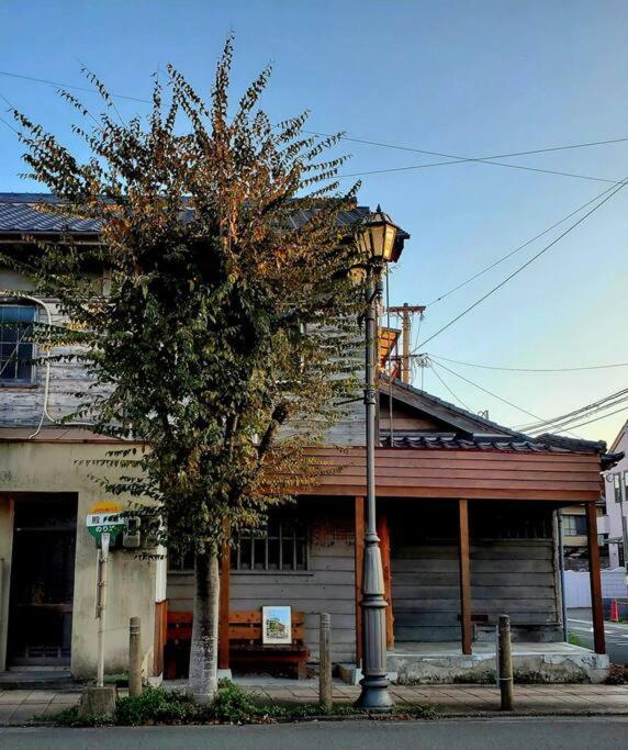 Apartment Nogataの商店街の一角にあるちいさな隠れ家　忘覚庵