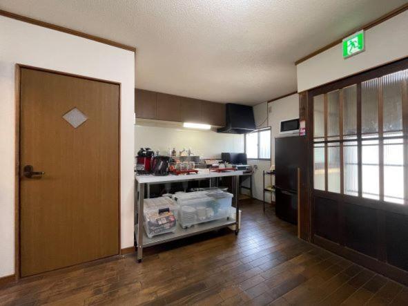 Apartment Nogataの商店街の一角にあるちいさな隠れ家　忘覚庵 *